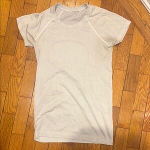 Lululemon swiftly tech shirt top